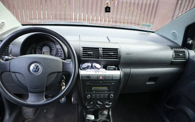 Volkswagen Fox cena 8800 przebieg: 121104, rok produkcji 2010 z Poznań małe 46